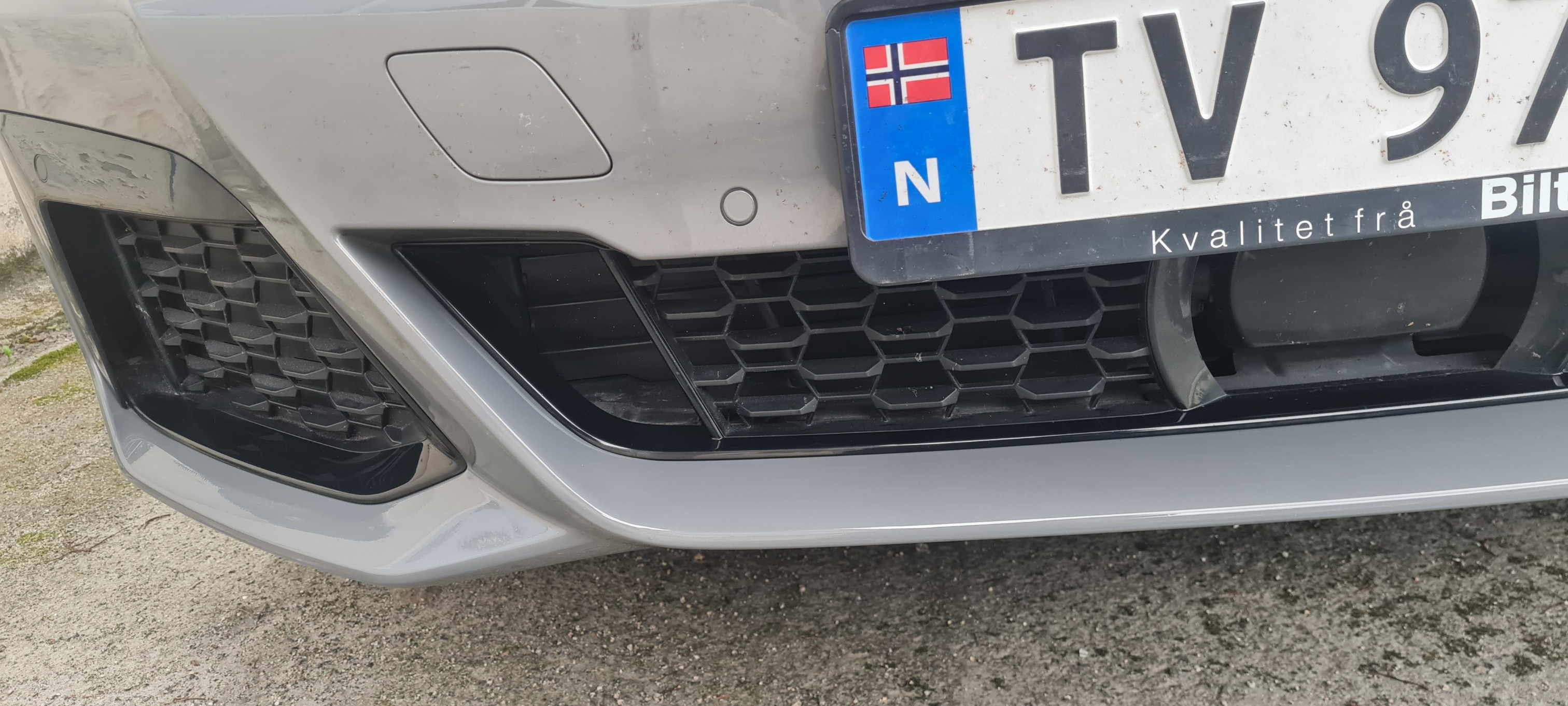 Bilreparasjon og lakkering